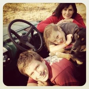 Meet your Posher, Sharon